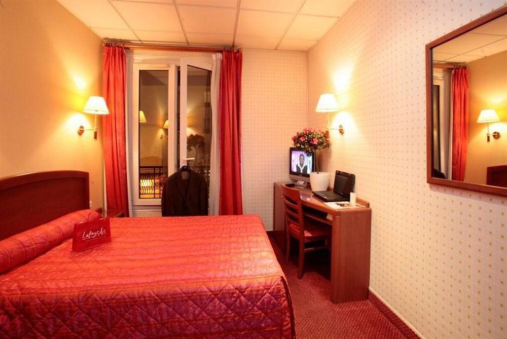 Hotel Charlemagne Neuilly-sur-Seine Phòng bức ảnh